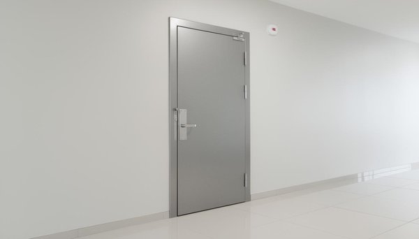 Sécurité incendie en 2026 : la porte coupe-feu indispensable pour chaque bâtiment